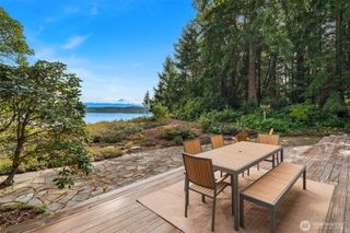 28302 97th Avenue SW, Vashon, WA 98070