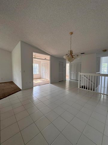 10291 N Andover Coach Lane B2, Wellington, FL 33449