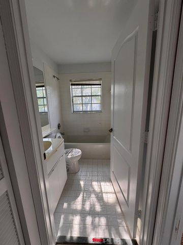 10291 N Andover Coach Lane B2, Wellington, FL 33449