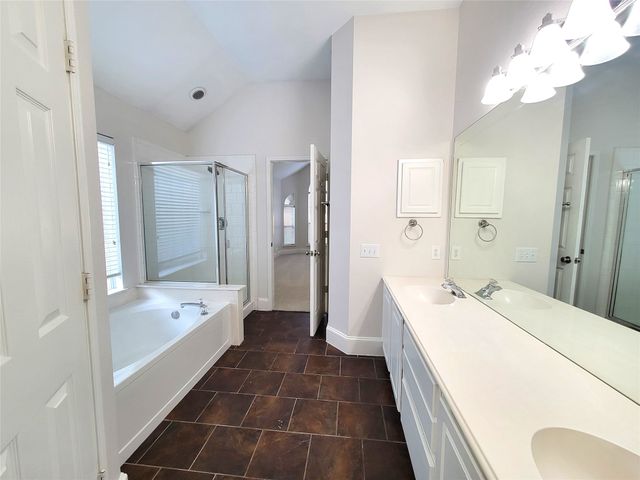 2000 Aberdeen Avenue, Mckinney, TX 75072