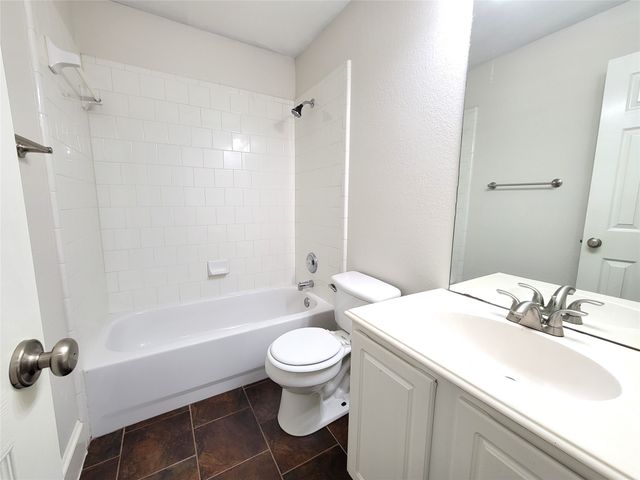 2000 Aberdeen Avenue, Mckinney, TX 75072