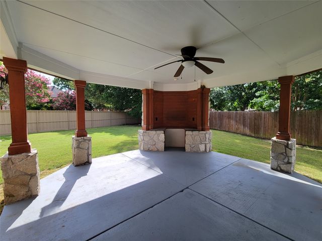 2000 Aberdeen Avenue, Mckinney, TX 75072