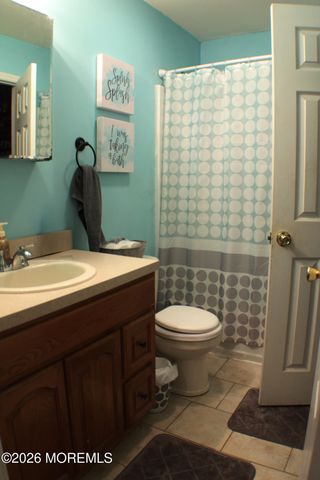 800 4th Street, Union Beach, NJ 07735