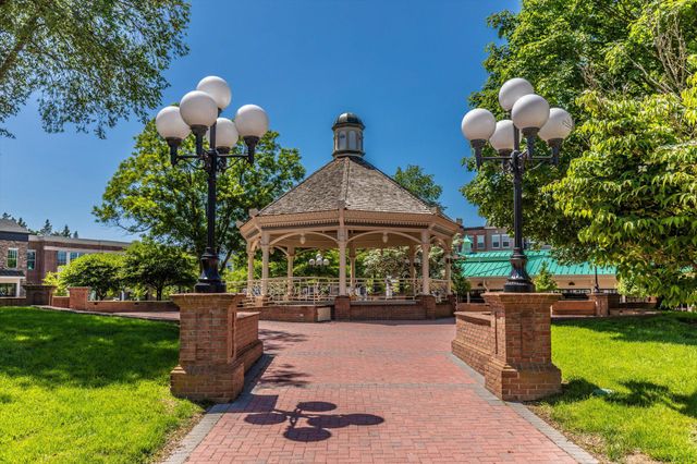 2632 ISLAND GROVE BLVD, Frederick, MD 21701