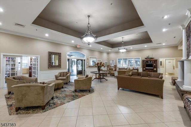 3 Daulton Dr, Franklin Twp., NJ 08873