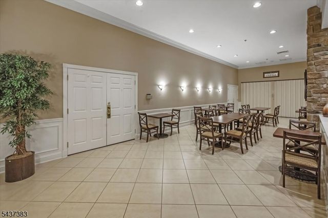 3 Daulton Dr, Franklin Twp., NJ 08873