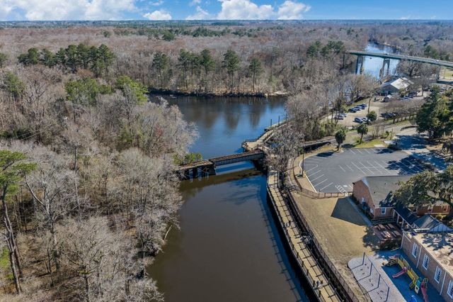 1725 Spivey Ave., Conway, SC 29527