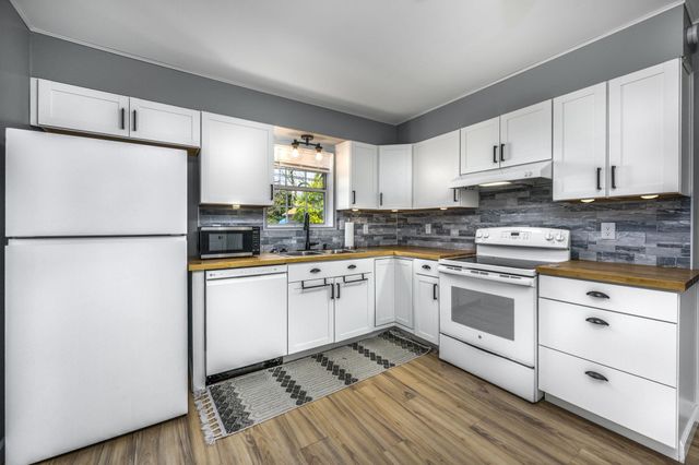 1725 Spivey Ave., Conway, SC 29527