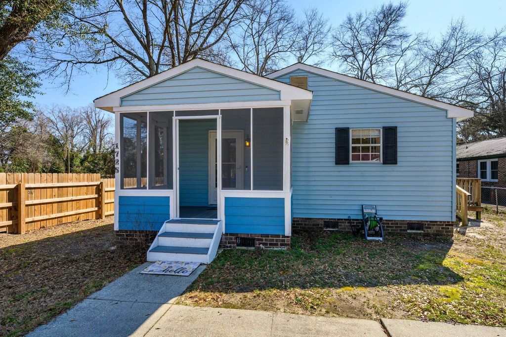 1725 Spivey Ave., Conway, SC 29527