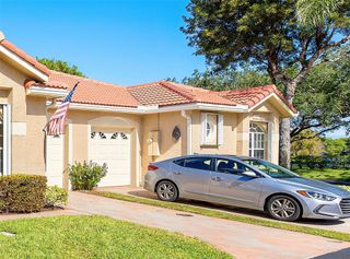 2715 Quaking Leaf Ln, Boynton Beach, FL 33436