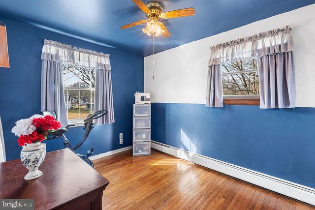 468A GARNET MINE RD, Upper Chichester, PA 19061