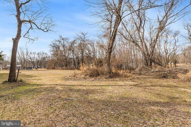 468A GARNET MINE RD, Upper Chichester, PA 19061