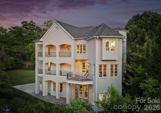 1120 Chollywood Drive, Charlotte, NC 28211