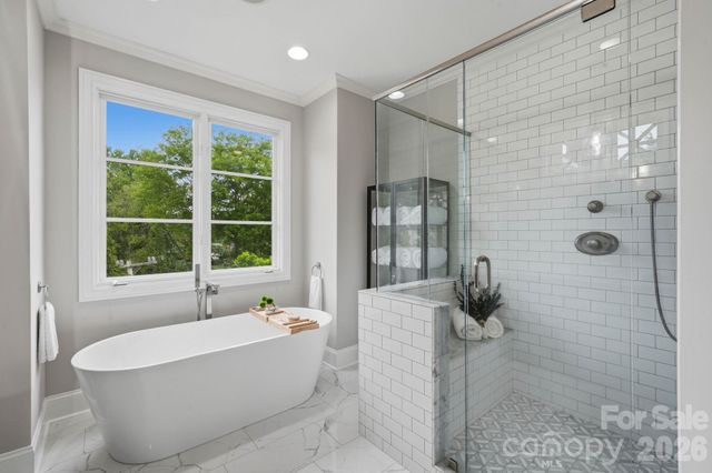 1120 Chollywood Drive, Charlotte, NC 28211