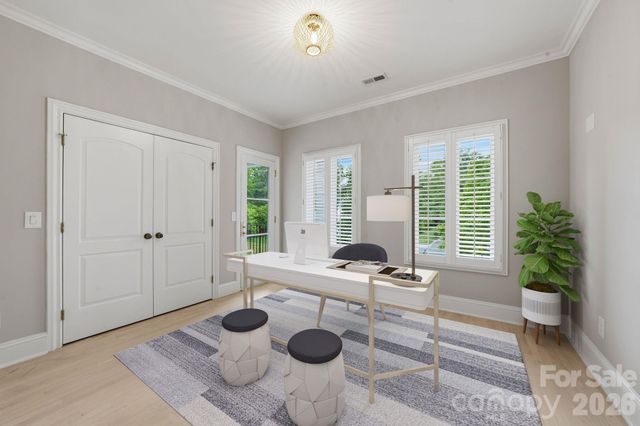 1120 Chollywood Drive, Charlotte, NC 28211