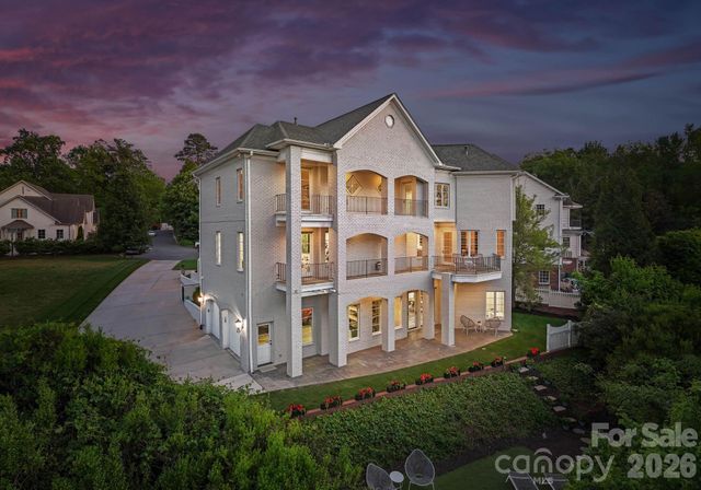 1120 Chollywood Drive, Charlotte, NC 28211