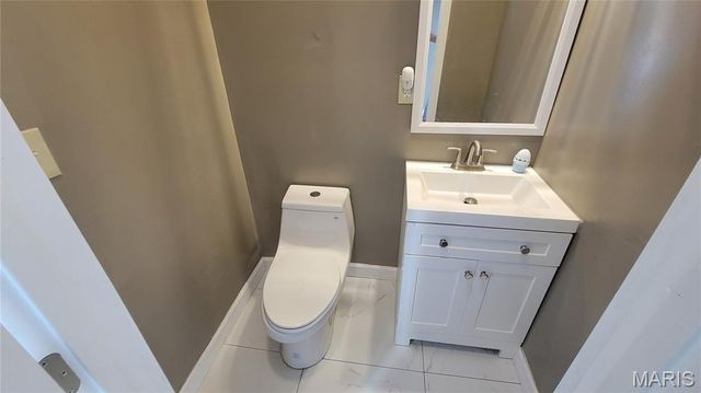 3712 Phillips Place, St Louis, MO 63116