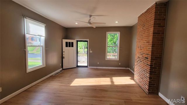 3712 Phillips Place, St Louis, MO 63116