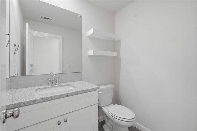 4 Laverne Lane, Bella Vista, AR 72715