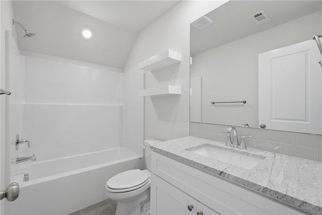 4 Laverne Lane, Bella Vista, AR 72715