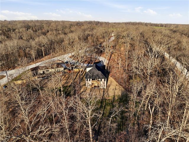 4 Laverne Lane, Bella Vista, AR 72715