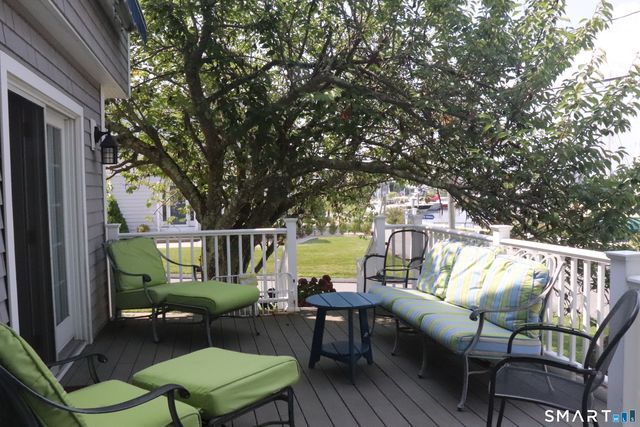 6 Leeway Drive, Westbrook, CT 06498