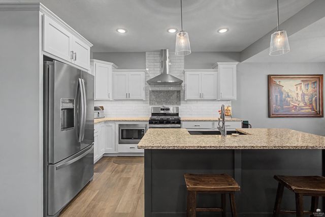 8550 William Drive, Manhattan, KS 66502