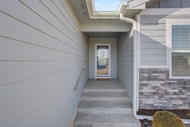 8550 William Drive, Manhattan, KS 66502