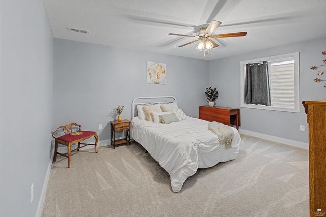 8550 William Drive, Manhattan, KS 66502