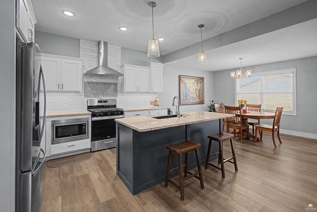 8550 William Drive, Manhattan, KS 66502