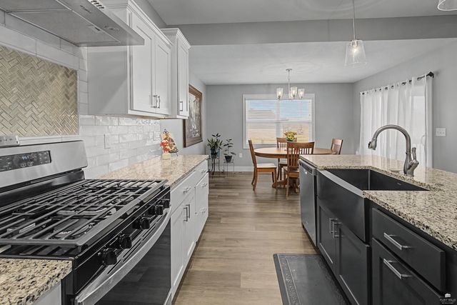 8550 William Drive, Manhattan, KS 66502