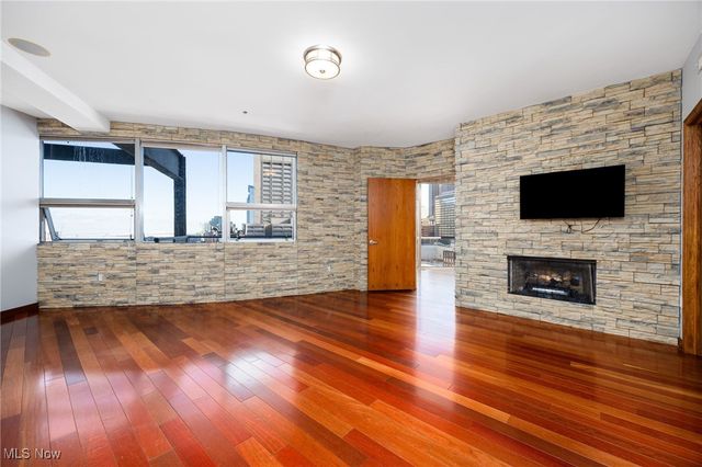 701 W Lakeside Avenue 1103, Cleveland, OH 44113