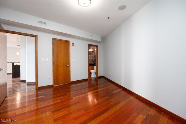 701 W Lakeside Avenue 1103, Cleveland, OH 44113