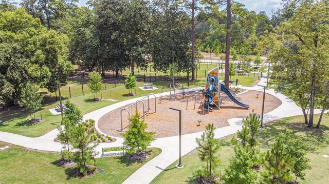 718 Santa Elena Trail, Conroe, TX 77304