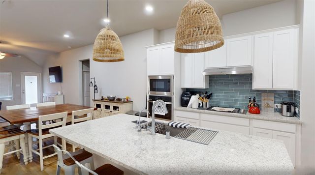 718 Santa Elena Trail, Conroe, TX 77304