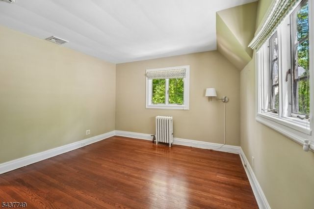 46 Stocker Rd, Verona Twp., NJ 07044