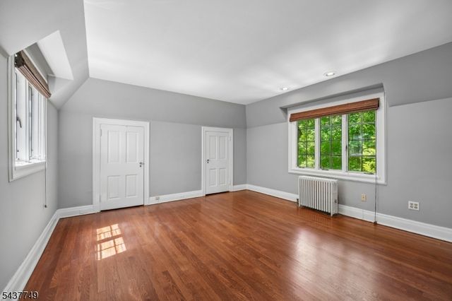 46 Stocker Rd, Verona Twp., NJ 07044