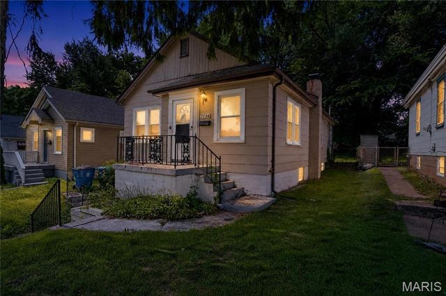 7124 Dawson Place, Jennings, MO 63136