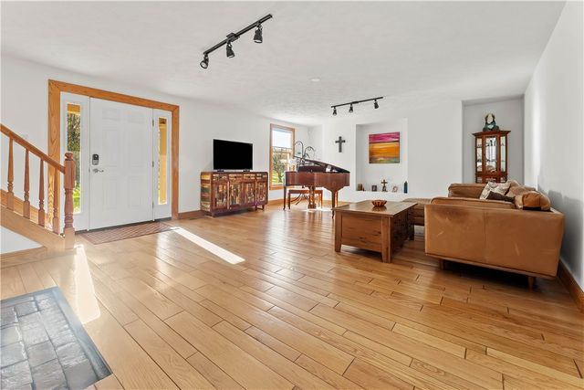 289 Cornish Rd, Springhill Twp, PA 15451