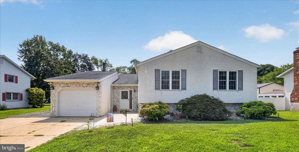 130 GARWOOD DR, Bear, DE 19701