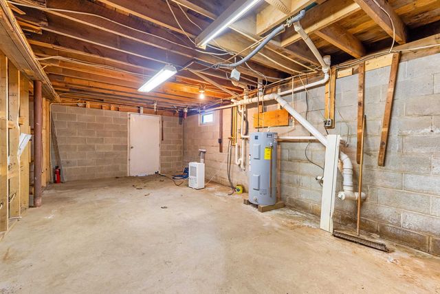 209 Loop Road, Acton, ME 04001