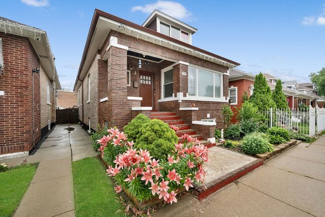 5741 S SAWYER Avenue, Chicago, IL 60629