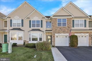 124 VILLAGE DR, Blandon, PA 19510