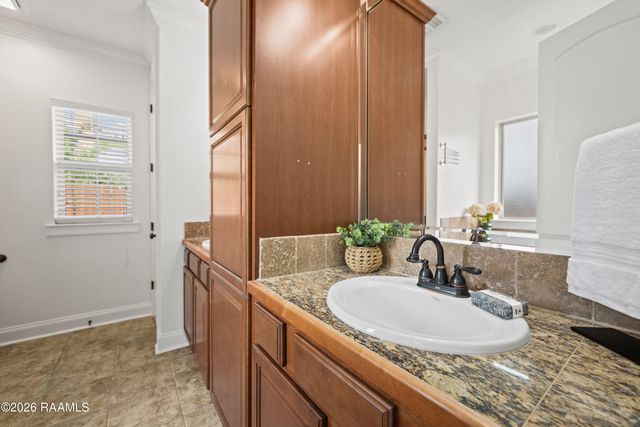 114 Hacienda Lane, Lafayette, LA 70508