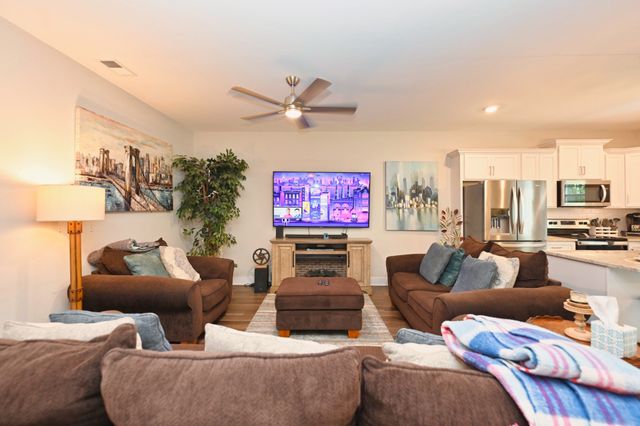 1144 Lock 4 Rd Unit J2, Gallatin, TN 37066