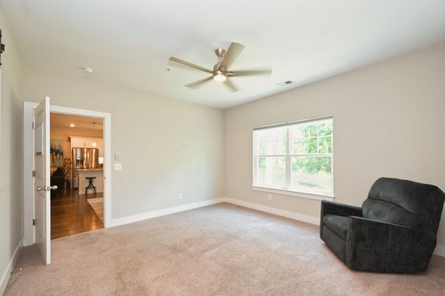 1144 Lock 4 Rd Unit J2, Gallatin, TN 37066