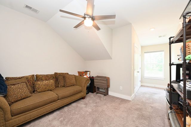 1144 Lock 4 Rd Unit J2, Gallatin, TN 37066