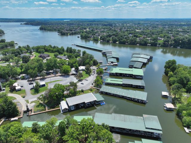 1144 Lock 4 Rd Unit J2, Gallatin, TN 37066