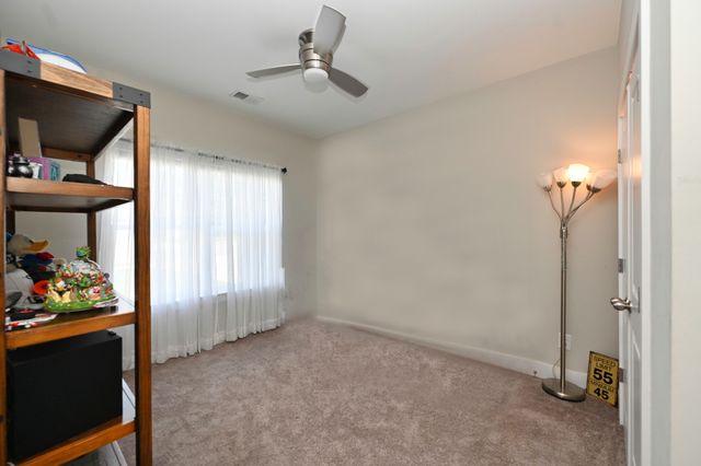 1144 Lock 4 Rd Unit J2, Gallatin, TN 37066