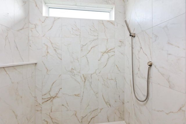 2822 MISTY FLOWER DR, Columbia, MO 65203